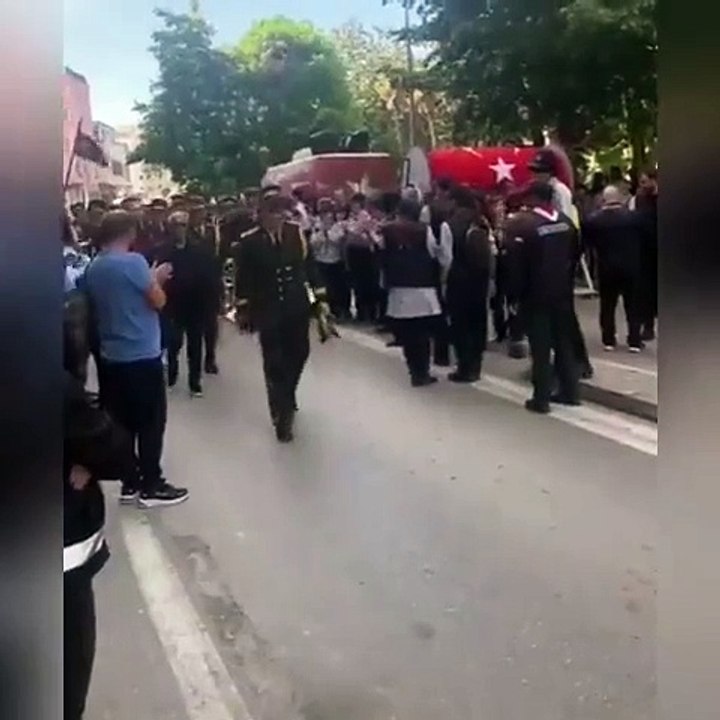 19 Mayıs törenine katılan bir vatandaş: Uyanın Mustafa Kemal Atatürk Paşa’nın izindeyiz