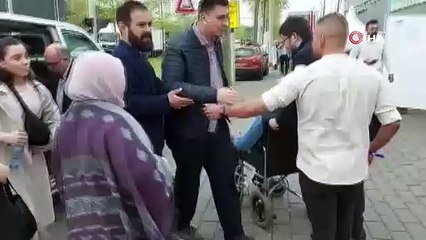 Hollanda’da Türk vatandaşları sandık başında