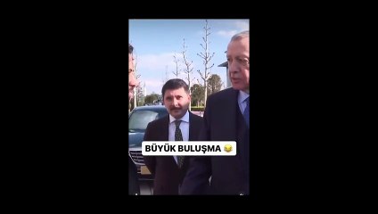Erdoğan taklidini yapan gençle buluştu. Gülmek bir yana tebessüm bile etmedi