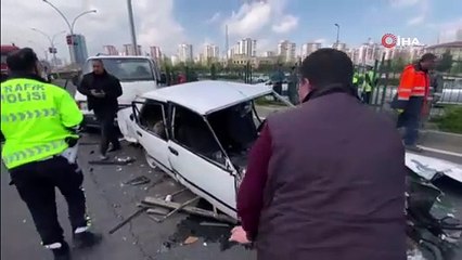 Makas attı trafiği birbirine kattı: 2 yaralı