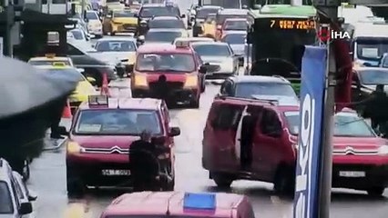 Zehir taciri kaçtı polis kovaladı