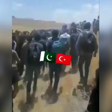 Akın akın Türkiye'ye geliyorlar! Askerlik çağındaki yüzlerce Pakistanlının göç videosu paylaşıldı