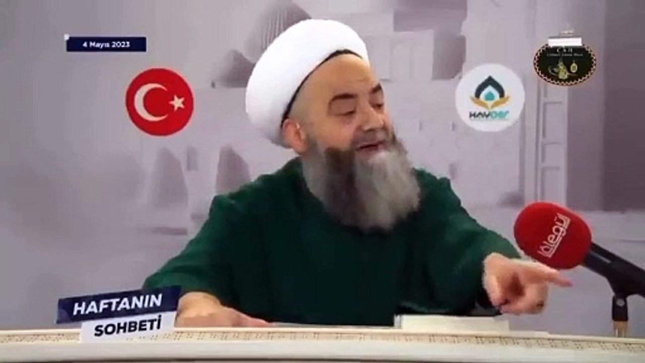 Cübbeli Ahmet Allah'a şirk koştu. Muhalefetin vaatleri için 'Cehenneme davetiye çıkarıyor' dedi. Suriyelileri evliya ilan etti