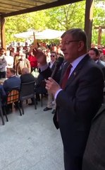 Davutoğlu HDP provokasyonu yapmak isteyen kişiyi böyle susturdu: Sen TRT'ye Osman Öcalan'ı çıkaranlara hesap sor