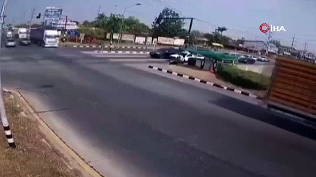 Freni patlayan vinç kamyonu araçları biçti: 2 ölü, 5 yaralı