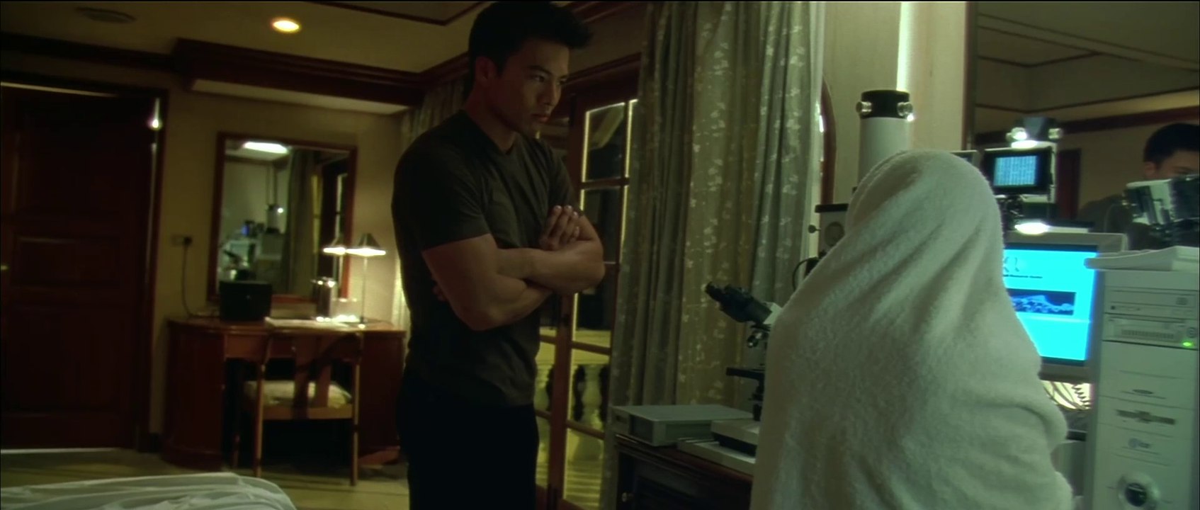 Máscara Negra 2 La Noche de las Bestias 2002 Español Latino - Black Mask 2 City of Masks