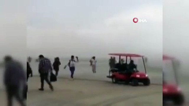 Meksika’da havacılık fuarında rüzgar çadırı uçurdu, 13 kişi yaralı