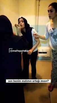 Ev sahibi kiracısının evini bastı ortalığı birbirine kattı. Bu görüntüler ilk değil son da olmayacak gibi