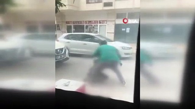 Birbirini sokak ortasında darp eden çift şikayetçi olmadı