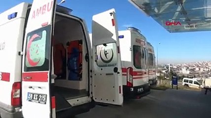 Otomobil direğe ok gibi saplandı! Anne ile oğlu öldü, baba ağır yaralı