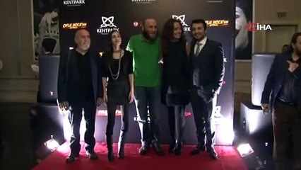 Leyla ile Mecnun'un aksakallı dedesiydi. Ünlü oyuncu hayatını kaybetti