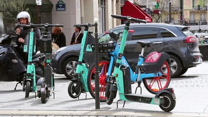 Elektrikli skuterler için referanduma gidiliyor. Kullanma yaşı 14’a çıkıyor