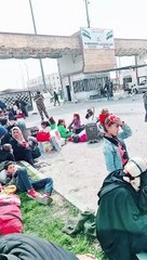 Depremden sonra giden Suriyeliler boşalan yerler için geri geliyorlar