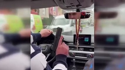 Şehir eşkıyası aracının tavanını açıp kurşun yağdırdı