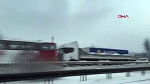 Bolu dağında zincirleme kaza. İstanbul- Ankara istikameti ulaşıma kapandı