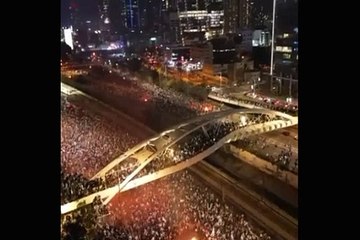 İsrail'de sokaklar yangın yerine döndü. Yüzbinler sokakta protestolar büyüyor