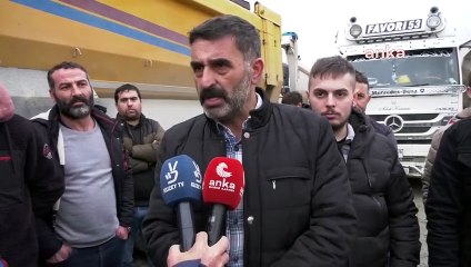 Cengiz İnşaat'a çalışan kamyon şoförleri eylemde. 100 aracın 95'i kontak kapattı