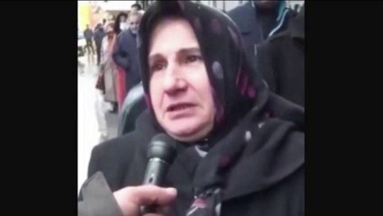 Ucuz et için saatlerce soğukta sıra bekleyen yaşlı kadın: Ben vazgeçtim çocuklarım yesin