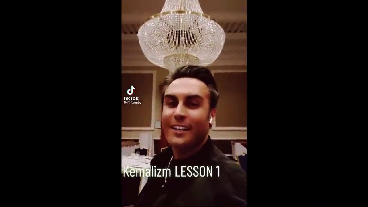 Atatürk hakkında skandal sözler sarf eden Fatih Seresaçan hakkında suç duyurusu