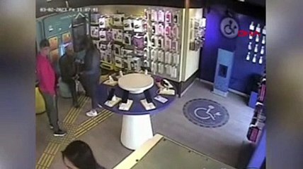 'Dublör' yöntemiyle dolandırdılar! Yakayı ele verdiler…