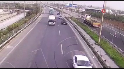 Vicdansızlar deprem yardımlarını çalıp sattılar