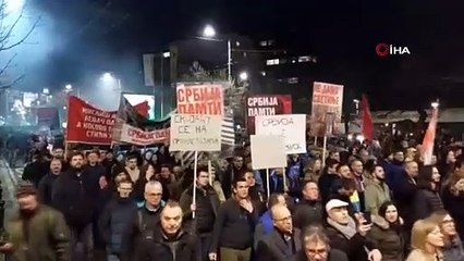 Sırplar Kosova ile normalleşme anlaşmasını protesto etti