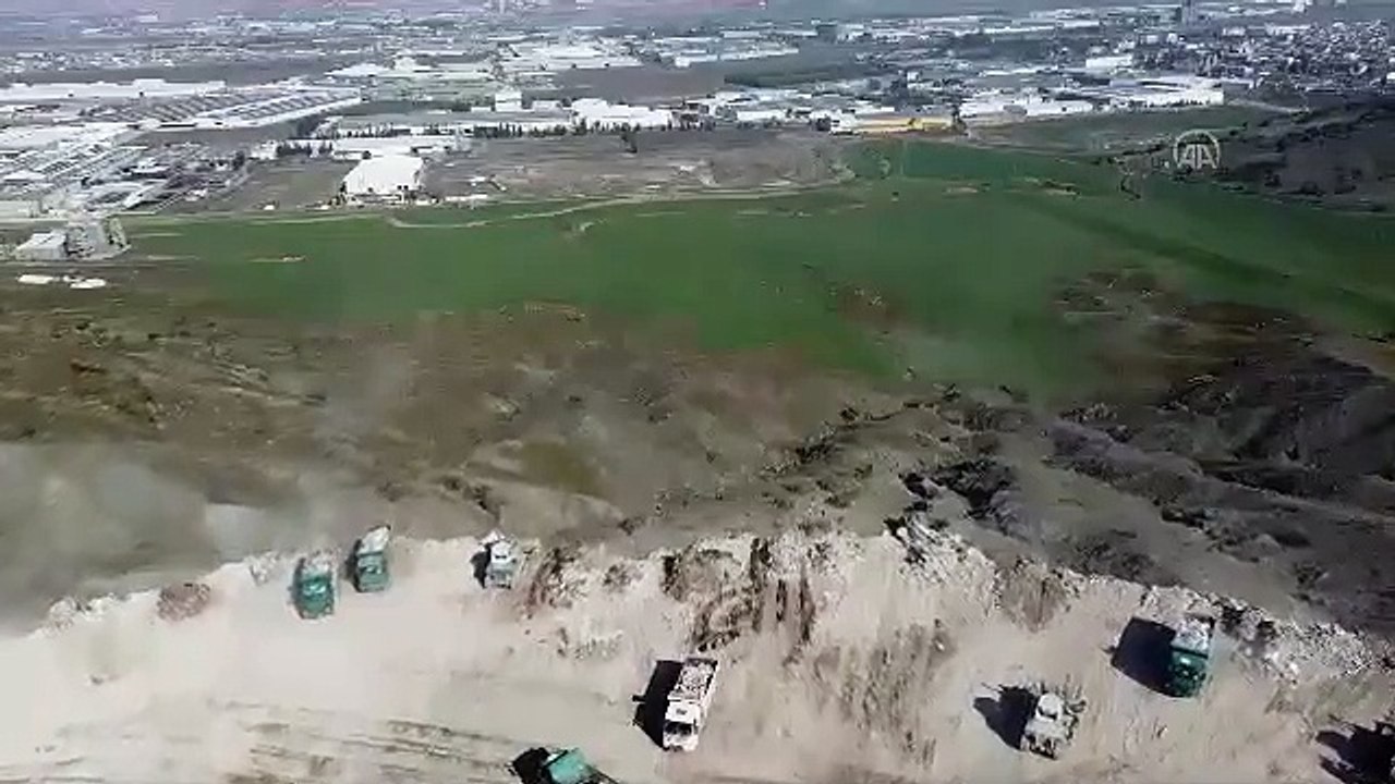 Yürek burkan görüntü! Enkaz alanı ‘dağ’ gibi yükseliyor