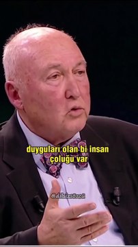 Övgün Ahmet Ercan: Göçük altında ölmek neden zenginlerin değil de yoksulların alın yazısı oluyor