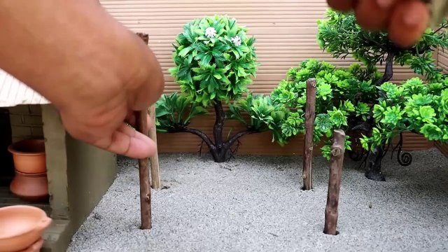 اصنع بنفسك كيفية صنع حظيرة أبقار _ بيت حيوانات _ بيت خيول - حظيرة أبقار _ مضخة يدوية صغيرة _ أعمال خشبية