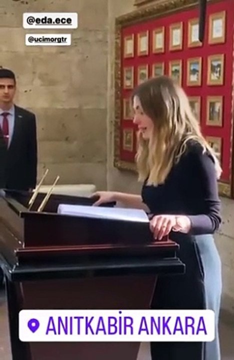 Eda Ece Anıtkabir'de gözyaşlarına boğulmuştu. ''Duygulanmayanda bir hata vardır''