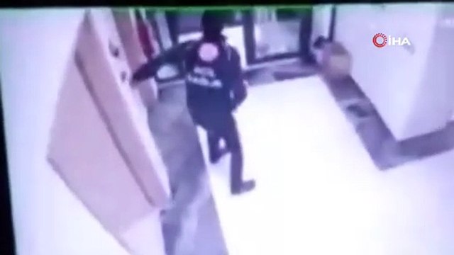 Deprem sağlıkçıları yere serdi ambulansı beşik gibi salladı 