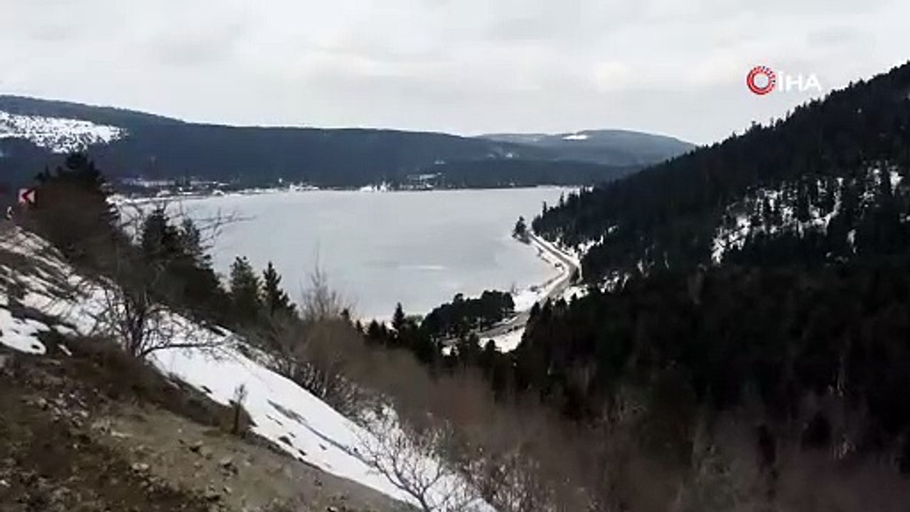 Abant Gölü buz tuttu