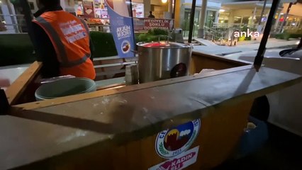 40 liraya çorba satan işletmenin önünde ücretsiz çorba dağıtımı 22 gündür devam ediyor