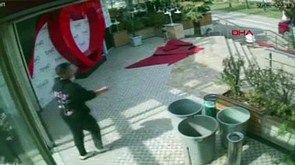 Malatya’daki deprem, ev ve iş yeri kameralarında