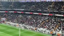 Devlet Bahçeli Beşiktaş Çarşı Grubu'nu yere göğe sığdıramadığı paylaşım yapmış. Arşivden çıkartıllar