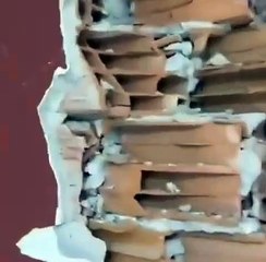 Evin kolonları tuğladan yapılmış. Evini kontrol ettiren vatandaş gözlerine inanamadı
