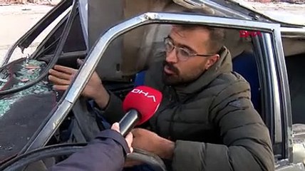 Depremde hurdaya dönen otomobille tehlikeli yolculuk