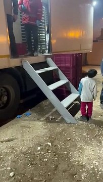 Çebi'nin Adıyaman'da kurdurduğu fırın depremzedelere saatte bin ekmek dağıtıyor