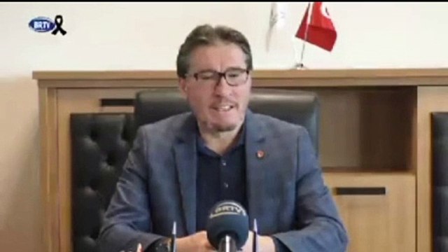 Helal olsun! İlahiyatçı profesör ben anlamam diyerek mimarlık fakültesinden istifa etti. İstifa haberi gelir gelmez İmam Hatipliler atama kuyruğuna girdi