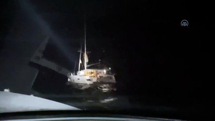 Yakalama kararı olan müteahhit tekneyle kaçmaya çalışırken yakalandı