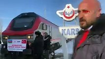 Azerbaycan'dan gönderilen yardım treni Kars'a ulaştı