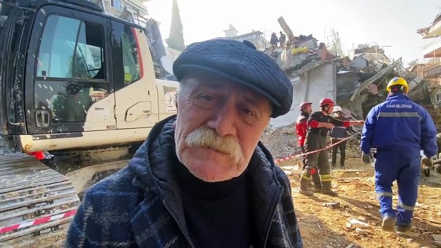 Orhan Aydın enkaz altındaki kızıyla ilgili son bilgiyi verdi ‘Amik gölünü kim kurutup havalimanı yaptıysa bu depremin sorumlusu o dur’