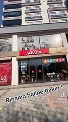 Vitrindeki tabaklar çatal kaşıklar bile yerinden oynamadı. Karşısındaki bina ise kum gibi yıkıldı. Deprem öldürmedi sahtekârlık öldürdü