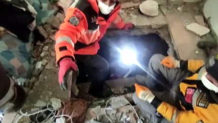 Bunun adı mucize. Hatay'da aynı aileden 3 çocuk depremden 80 saat sonra kurtarıldı