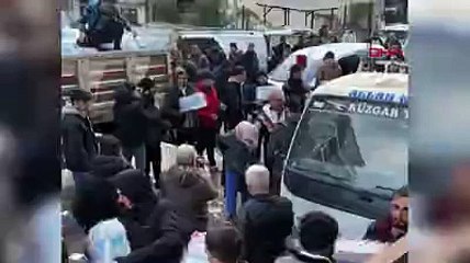 İşte bu manzara bizi ayakta tutuyor. Şerife Bacı da Kurtuluş Savaşı’nda mermiler ıslanmasın diye kazağını örtmüştü