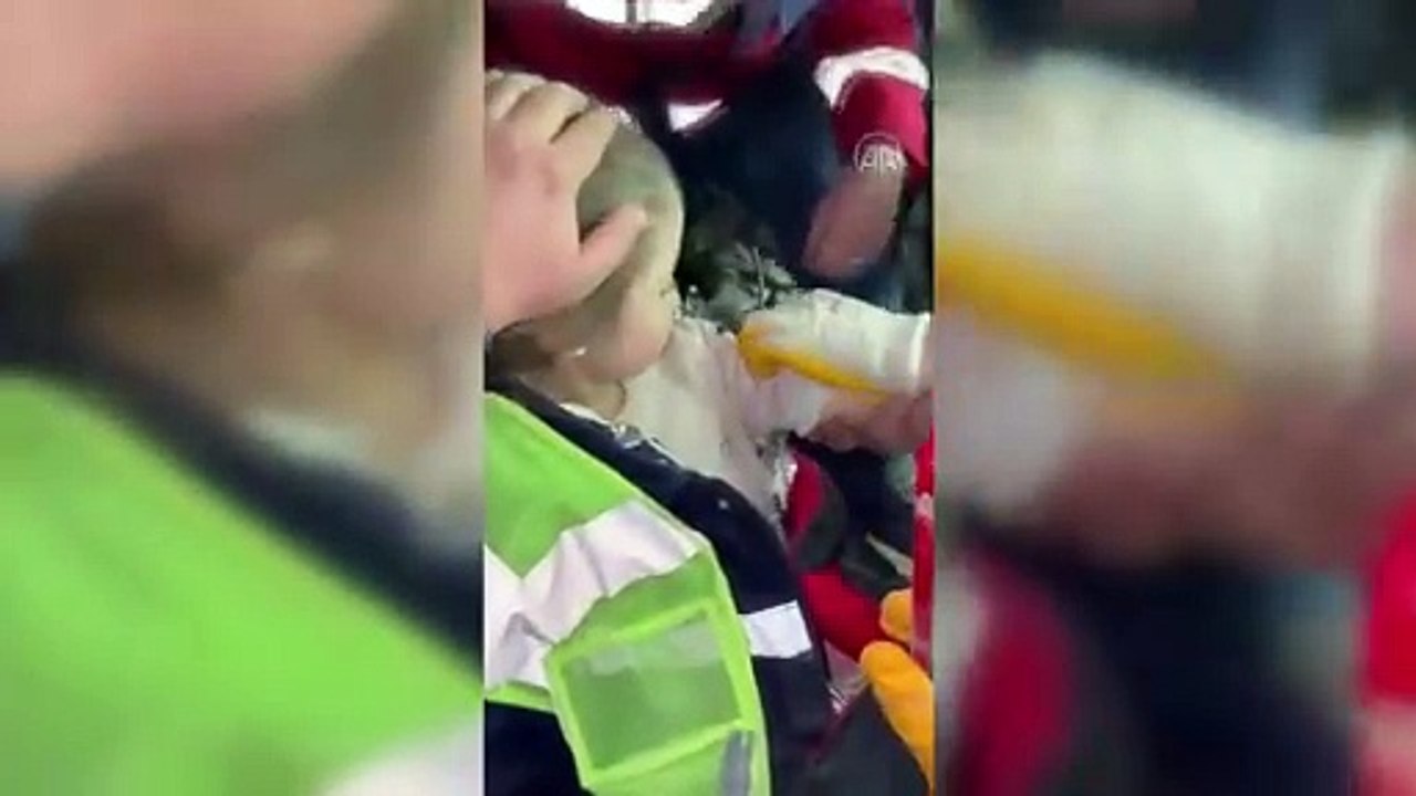 72 saat sonra enkazdan kurtarıldı. Su ister misin sorusuna yok daha muayene olmadım cevabını verdi