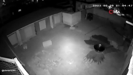 Hatay depremi güvenlik kamerasına böyle yansıdı