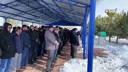 Depremde ölen öğretmene hüzünlü veda