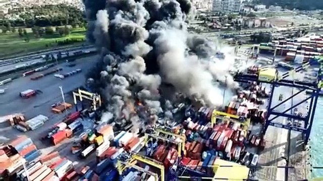 İskenderun Limanı iki gündür yanıyor kimse müdahale etmiyor. Erdoğan 'herkes görevinin başında' dedi ama...