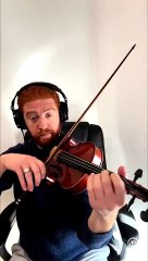 Dünyaca ünlü müzisyen depremzedeler için çaldı